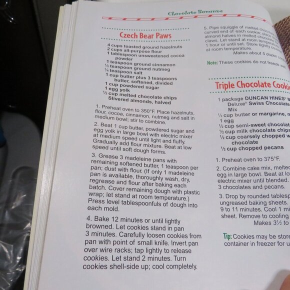 Santa's Favorite Cookies Cookbook Paperback 64pgs - Picture 6 of 13